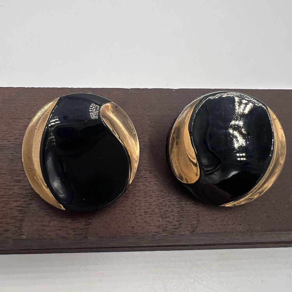 Vintage 1950's Black And Gold French Jet Glass Clip On Earrings Swirl Round